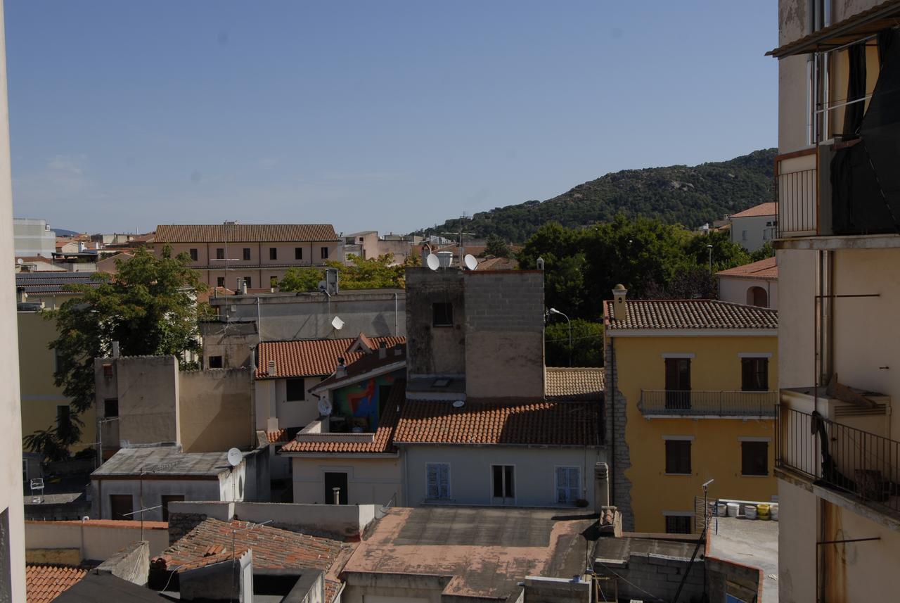 Nughe 'E' Oro Guesthouse Nuoro  Exterior photo